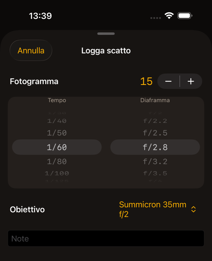 Schermata di log scatto di Rullino: tempo, diaframma e obiettivo per il fotogramma 15